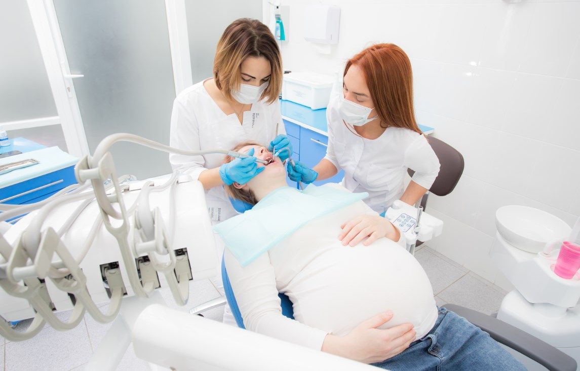 Causas de la pérdida de dientes en el embarazo