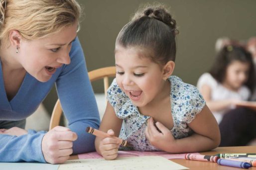 Ayudando a los niños negativos y autocríticos a encontrar su voz positiva