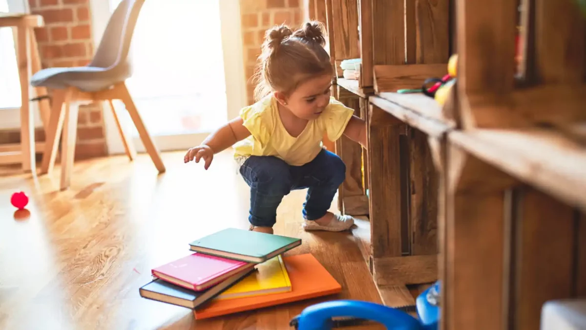 Enséñalo a ordenar y organizar sus juguetes con el método Montessori