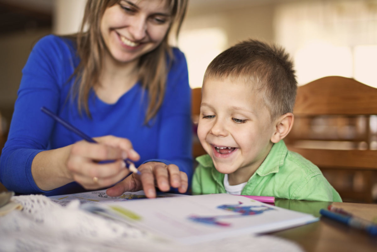 Cómo ayudar a tus hijos con el inglés cuando tú no tienes el nivel suficiente para hacerlo